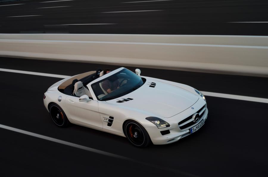  Mercedes-Benz SLS AMG Roadster 2012 года  (фото 55 из 198)